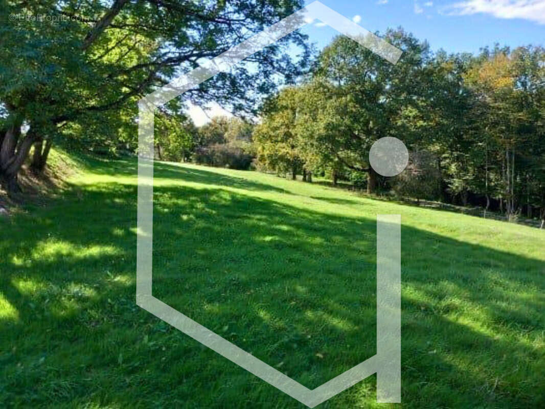 Maison à MORNAY-SUR-ALLIER