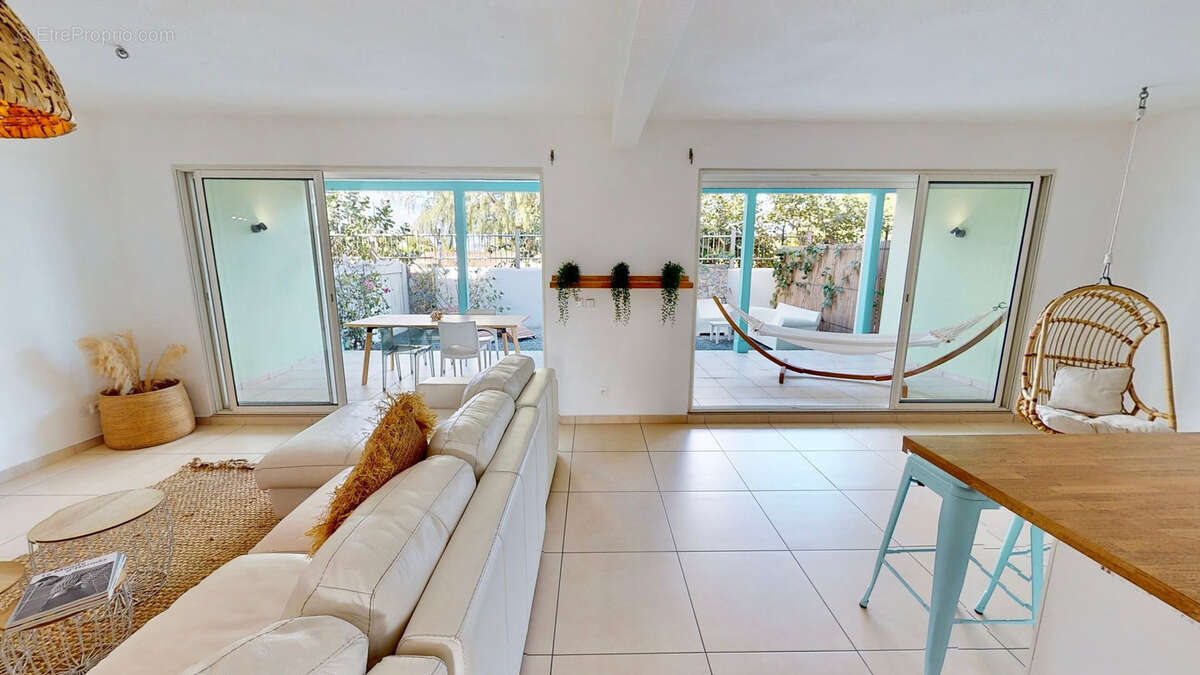 Superbe appartement T3 a la Baie orientale - photo 2
