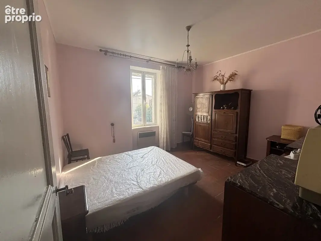 Maison de village T4 avec grand garage – Beau potentiel - photo 7