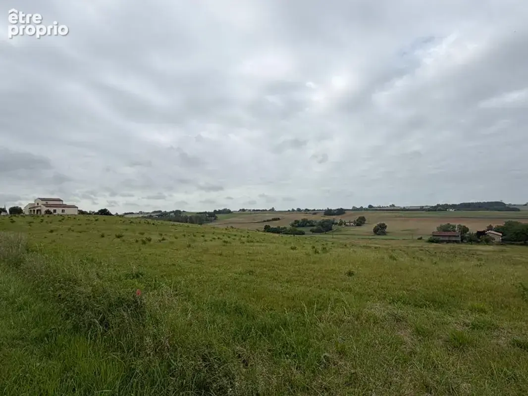 Photo Terrain à Levignac-De-Guyenne au prix de 39 990€