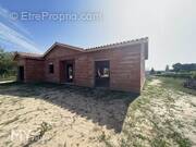 Maison à SAINT-MAGNE-DE-CASTILLON