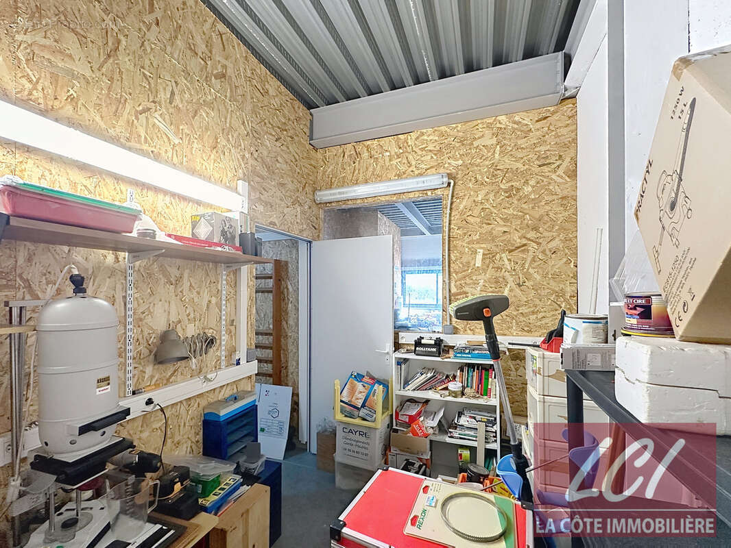 Commerce à LA TESTE-DE-BUCH