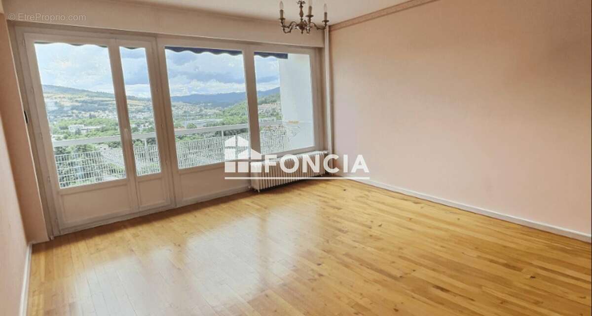 Appartement à FIRMINY
