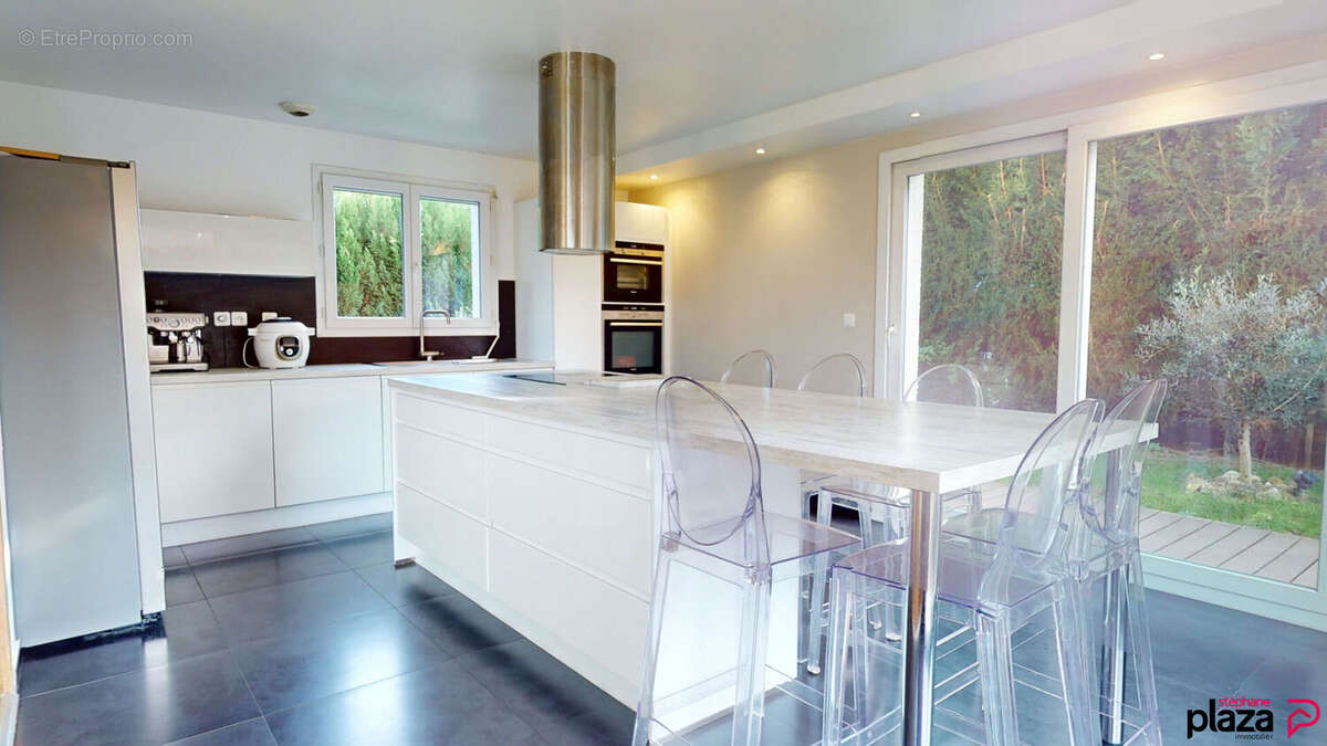 Maison à SCIENTRIER