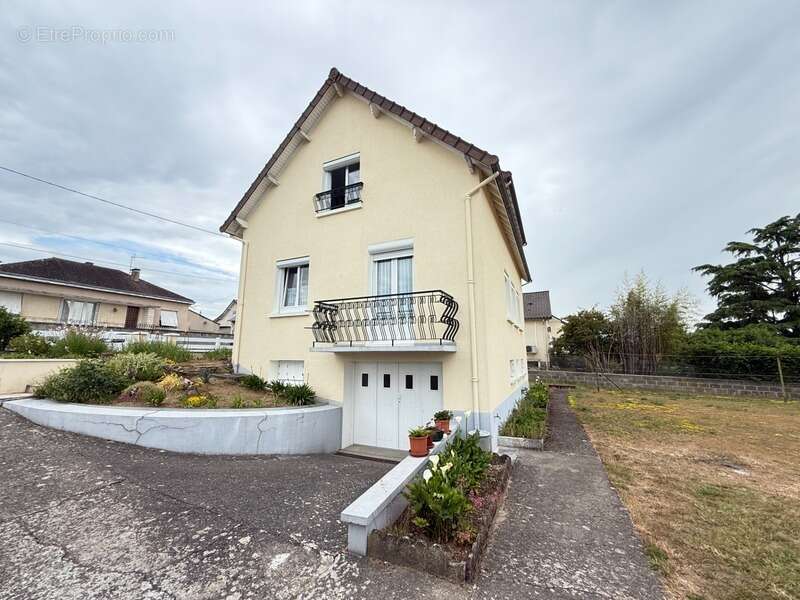 Maison à THURE