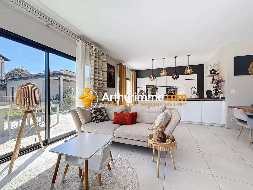 Maison à BOURGOIN-JALLIEU