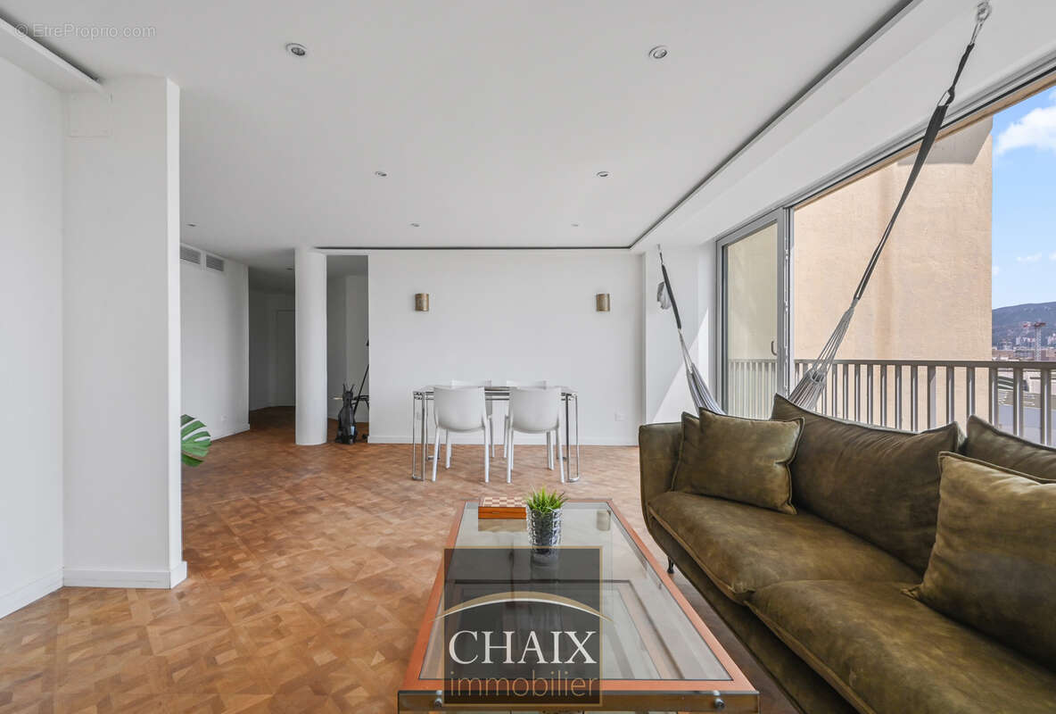 Appartement à MARSEILLE-8E