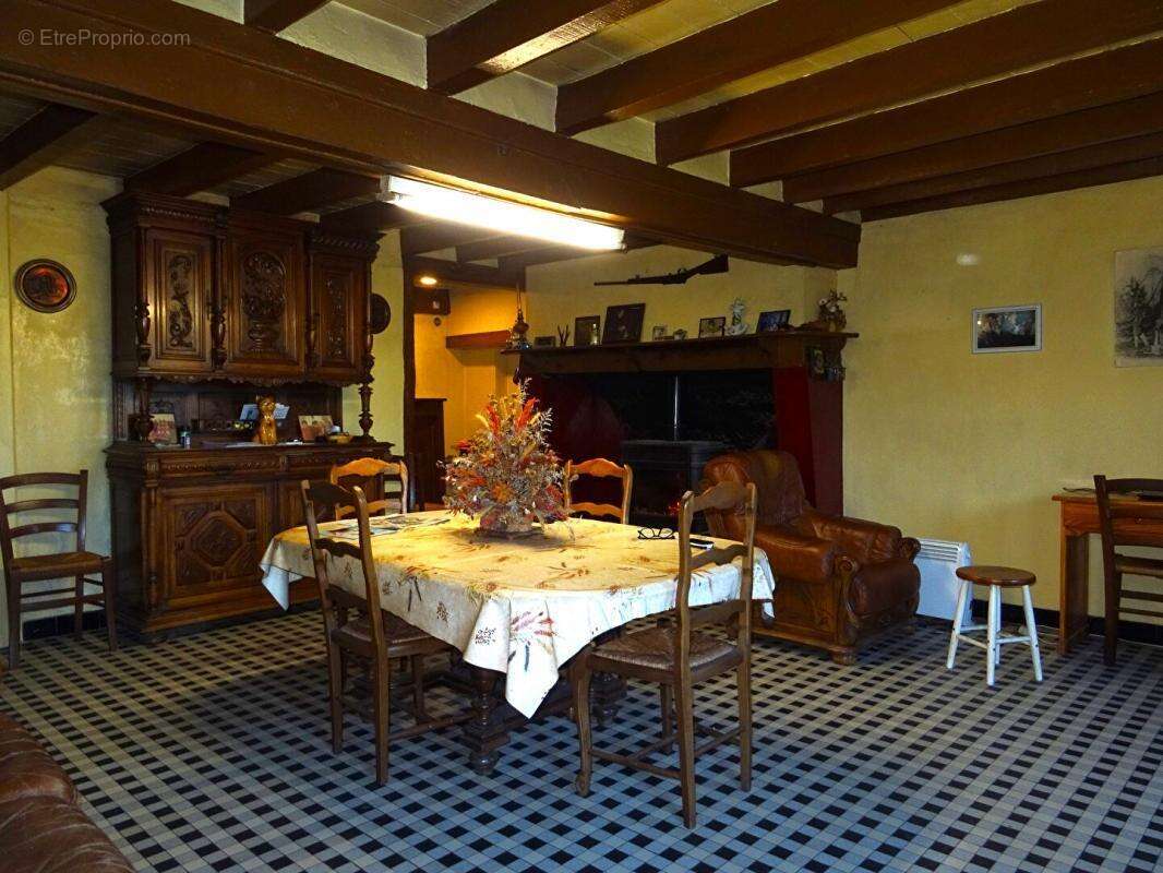 Maison à CAUNA