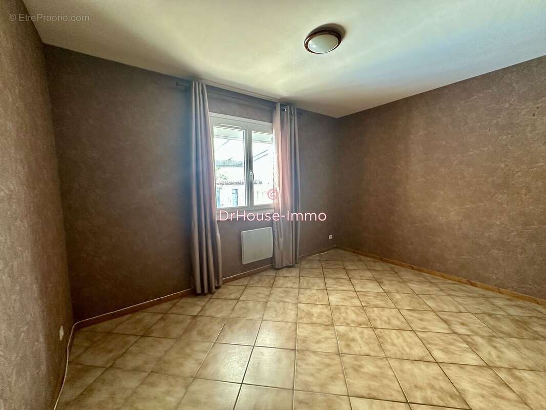 Maison à MONTVENDRE