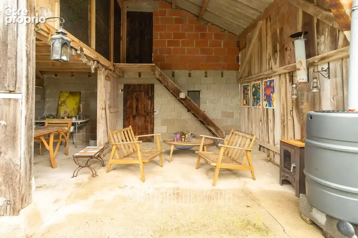 À vendre : Grande maison avec vue dégagée (63) - photo 28