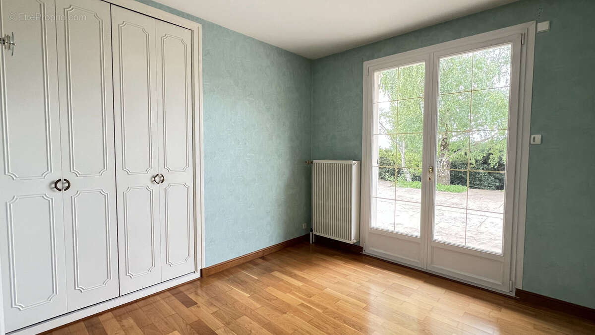 Maison à LADOIX-SERRIGNY