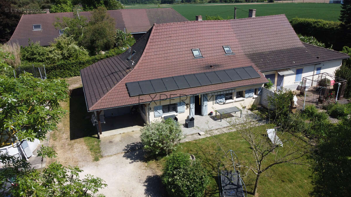 Maison à BANTANGES