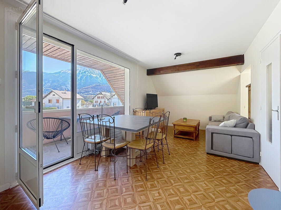 Appartement à SEYTHENEX