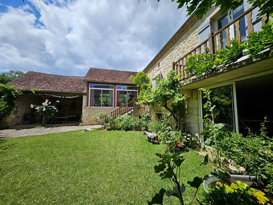 Maison à CUBJAC