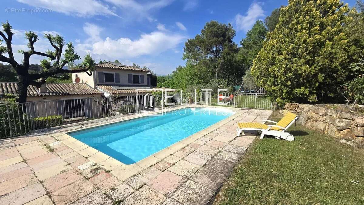 Maison 6 pièces de 200 m² au calme + piscine – mouans-sartoux - photo 2