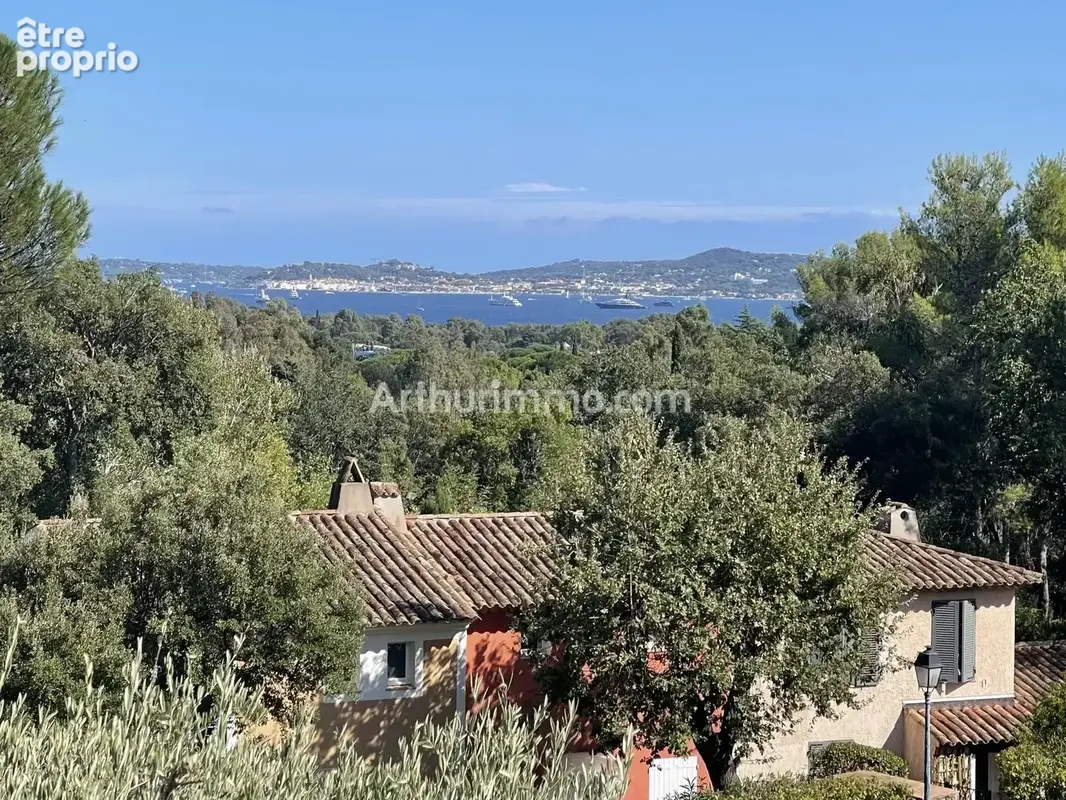 Photo Appartement à Grimaud au prix de 302 000€