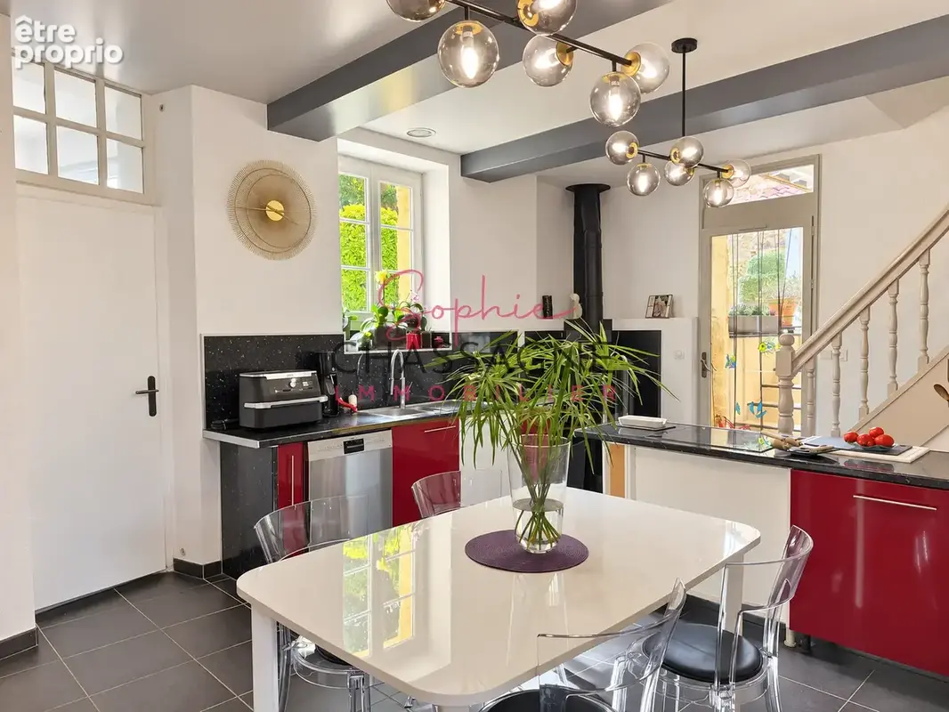 Maison en pierre de 292 m2, à 5 minutes de Branne - photo 11