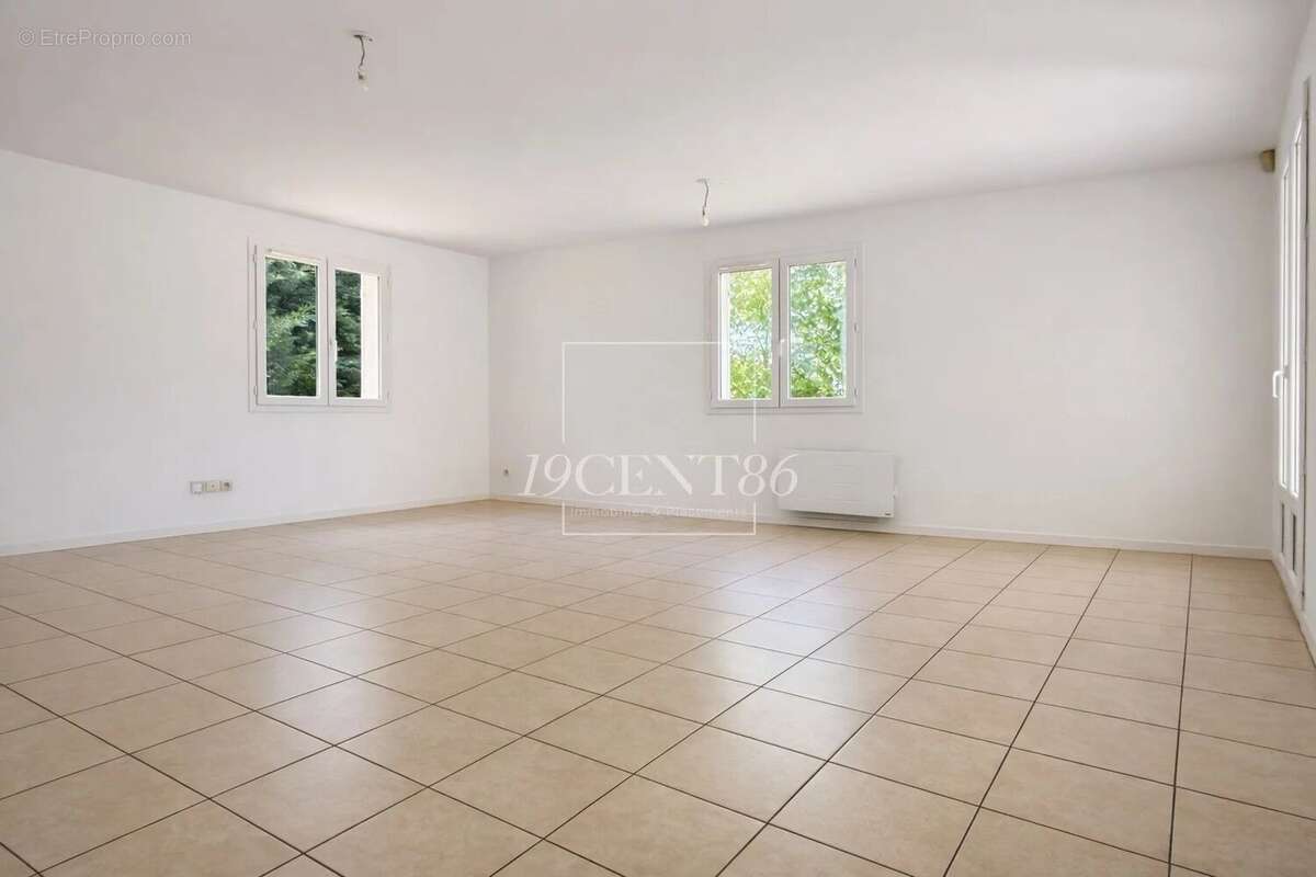 Maison 105 m² à Monsteroux-Milieu  - photo 6