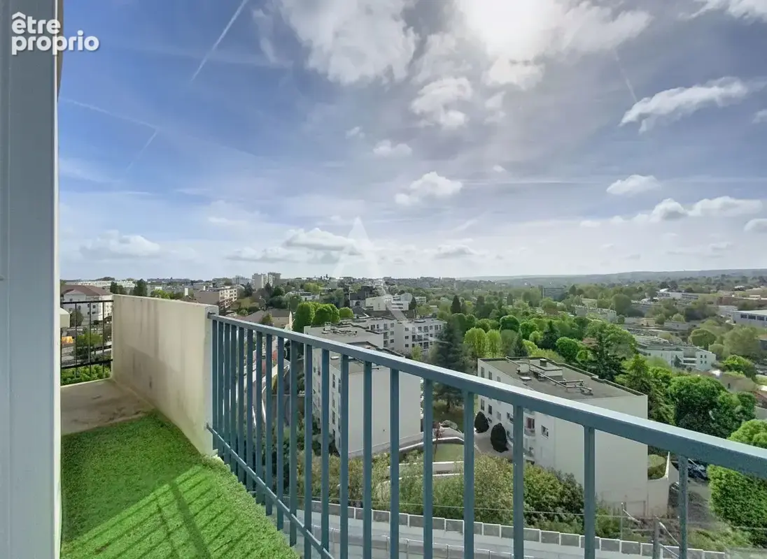 Appartement 4 pièces de 81.56 m² - Saint-Germain-en-Laye - photo 2