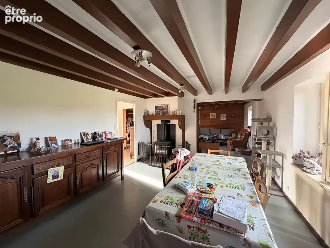 Nouveaute a 2 kms de sulignat...maison avec dependance sur 2800 m² terrain - photo 11