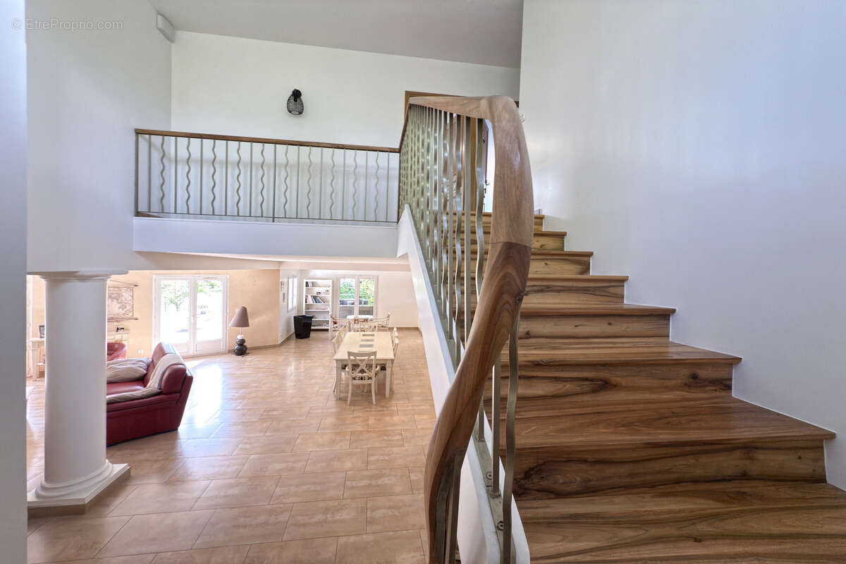 Maison à COGNIN-LES-GORGES