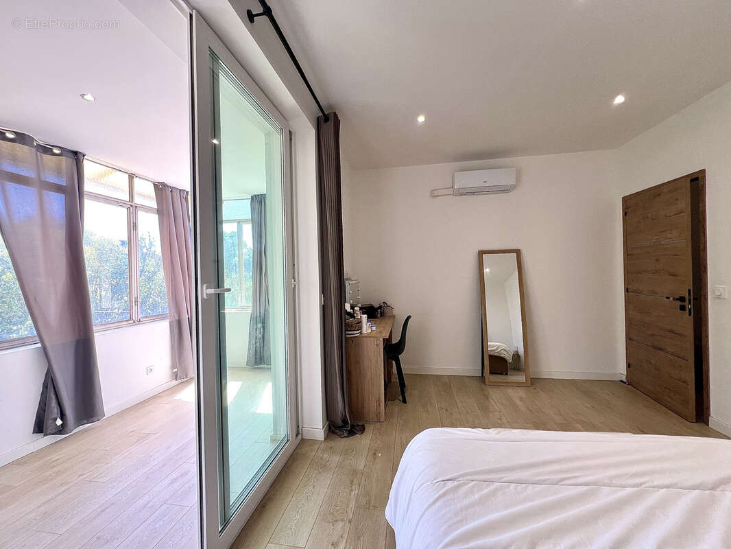 13013 MARSEILLE - Les Olives / Saint-Théodore - Maison 4/5 pièces 168m2 sur 550m2 de terrain - photo 10