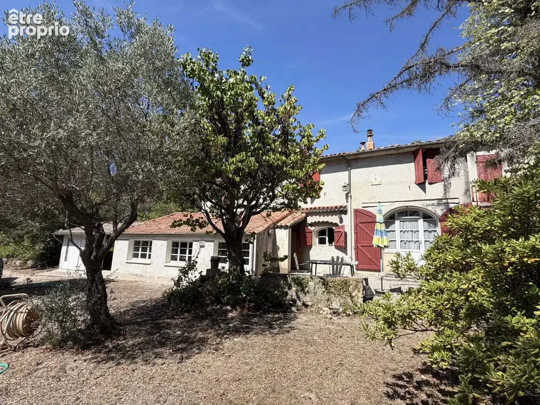 Maison à LE THOLONET