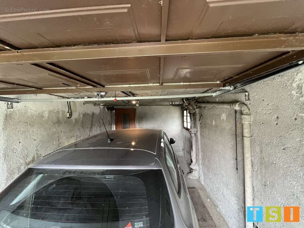 Maison à MONTREJEAU