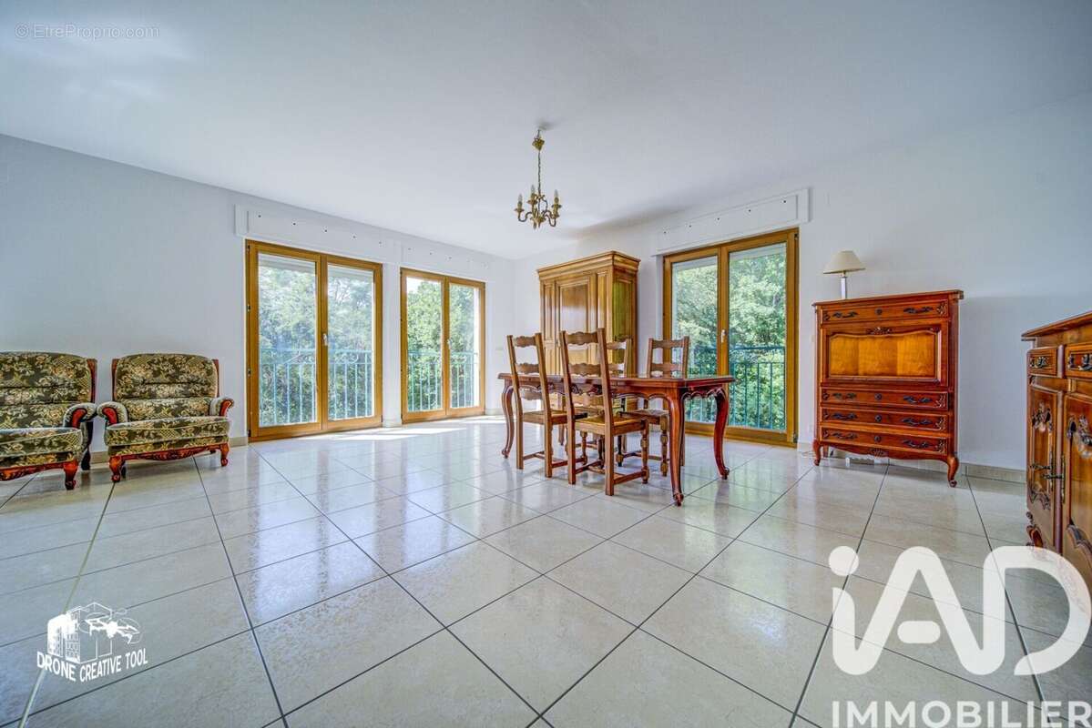 Photo 3 - Appartement à SCY-CHAZELLES