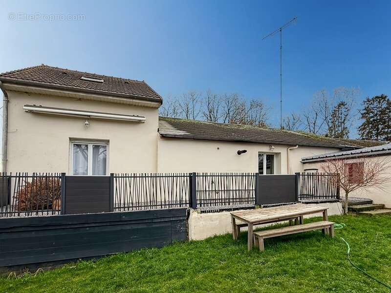Maison à ROISEL