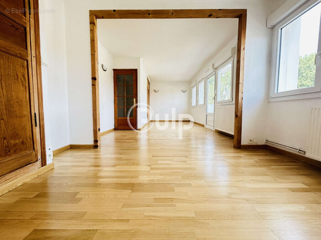 Sainte-catherine: appartement t4 avec extérieur, garage, cave et parking - photo 2