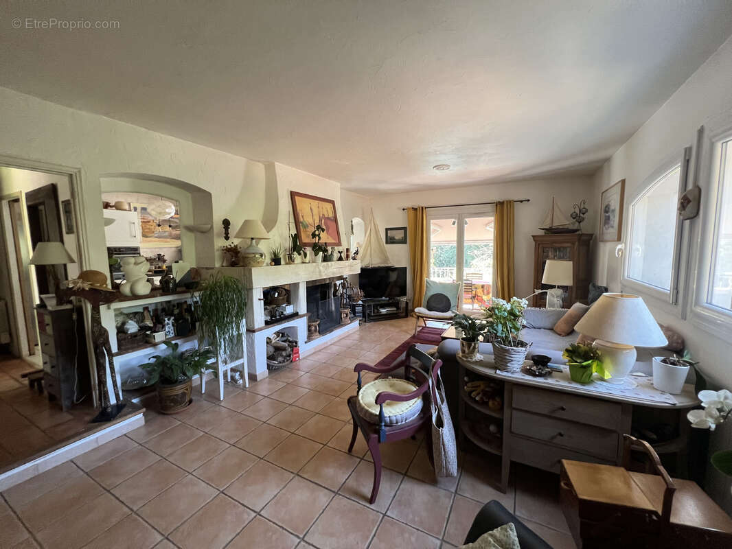 Maison à SAINT-JEANNET