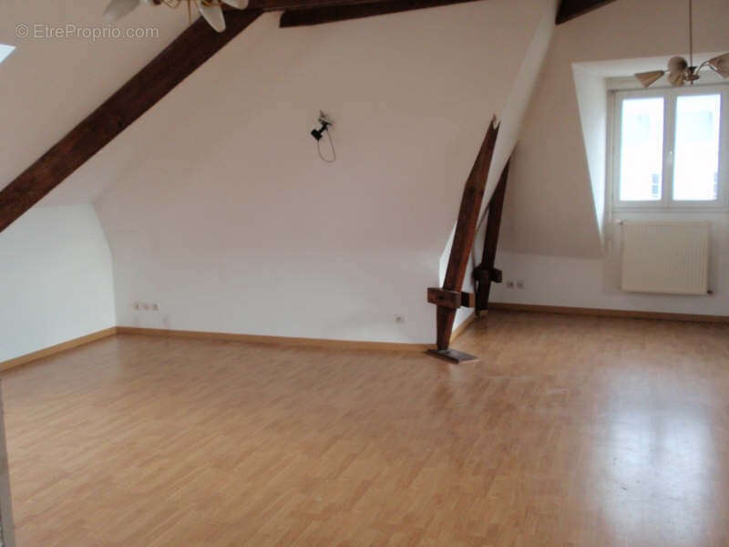 GRAND APPARTEMENT  au 3ème  avec ascenseur ... - photo 4