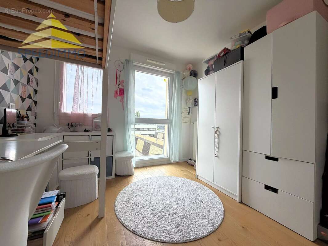 Appartement à BRIE-COMTE-ROBERT