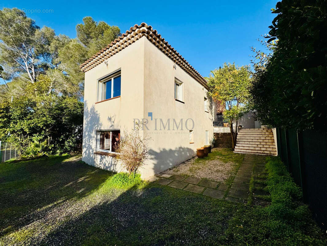 Maison à SAINT-RAPHAEL