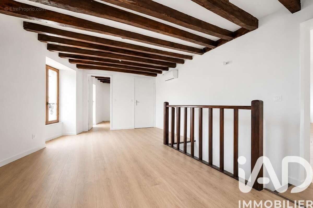 Maison 112 m² à Breuillet  - photo 3