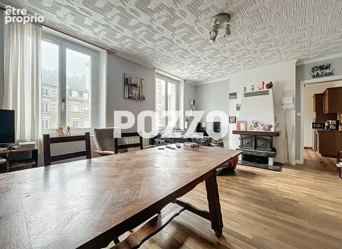A Vendre - Saint Hilaire Du Harcouet - Appartement Libre 5 pièce(s) 122 m² - Centre-ville - photo 3