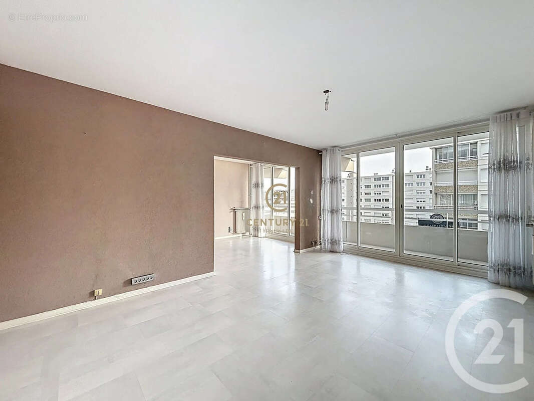 Appartement à LYON-8E