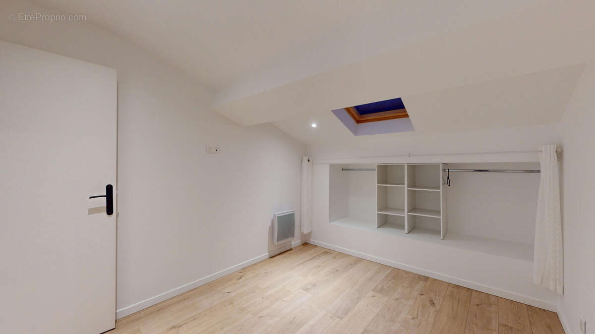 Appartement à VALLAURIS