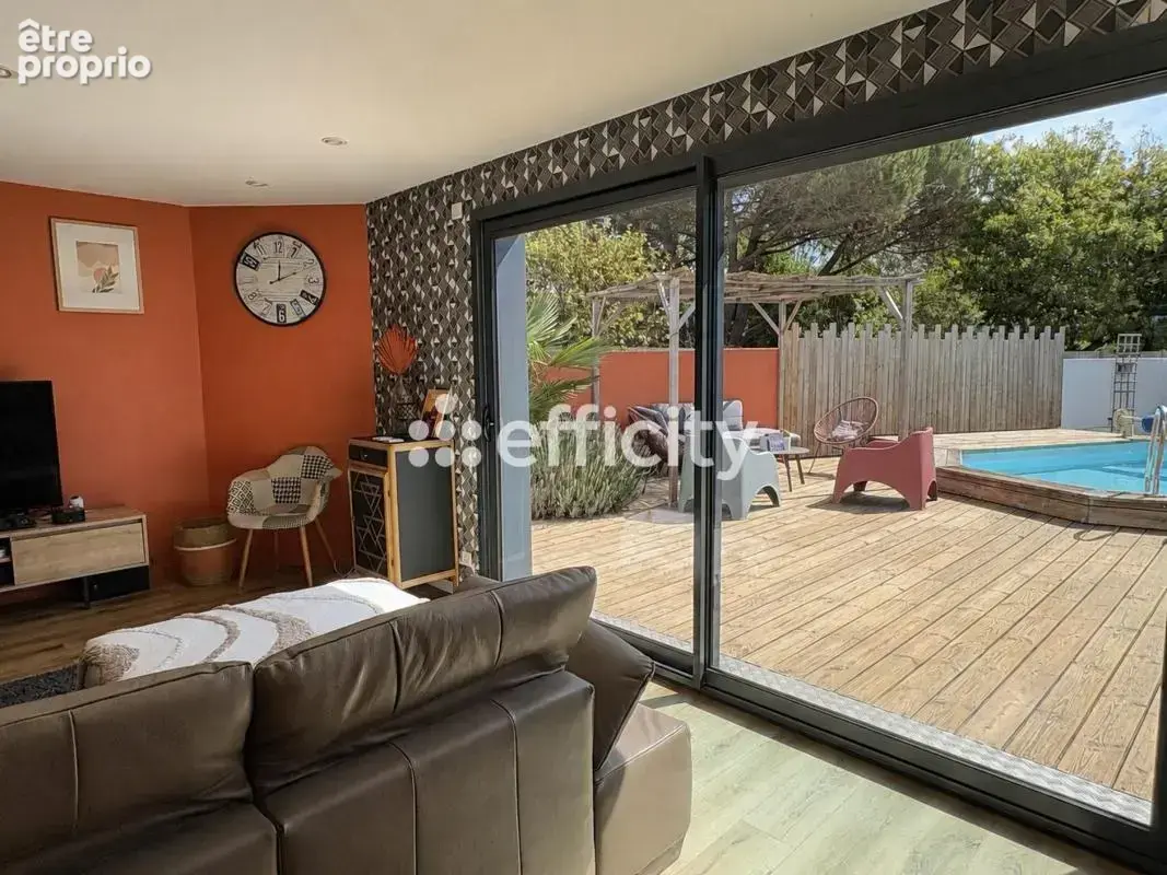 Maison 5 pièces 137 m² à vendre à L'ile-D'olonne (85340) - photo 2