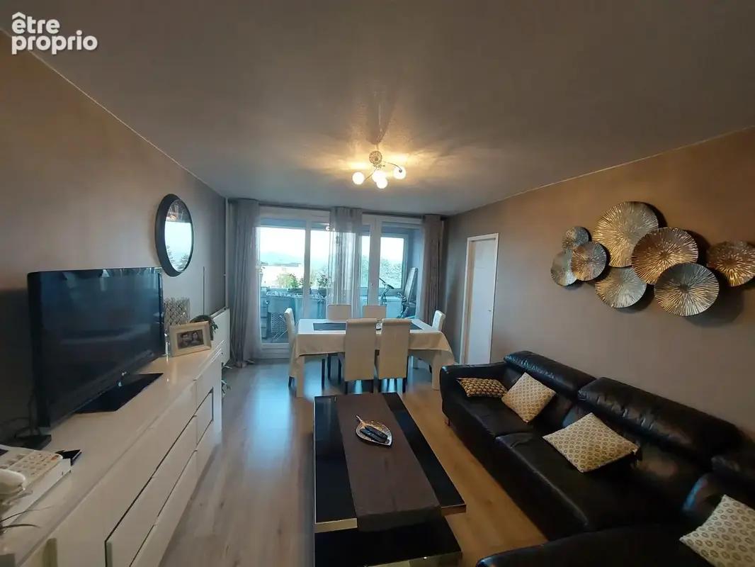 Appartement 4 pièces 82 m² à vendre à Saint-Etienne (42000) - photo 2