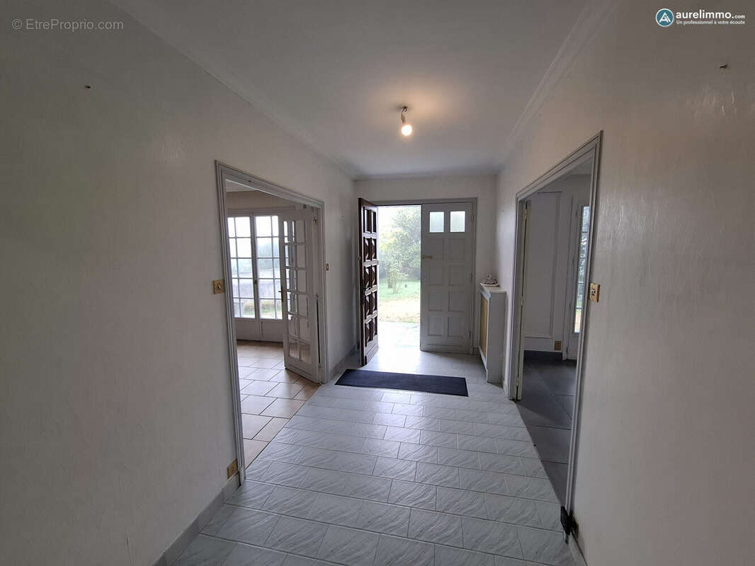 Maison à NERIS-LES-BAINS