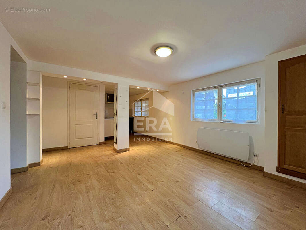 Maison à L&#039;ISLE-D&#039;ESPAGNAC