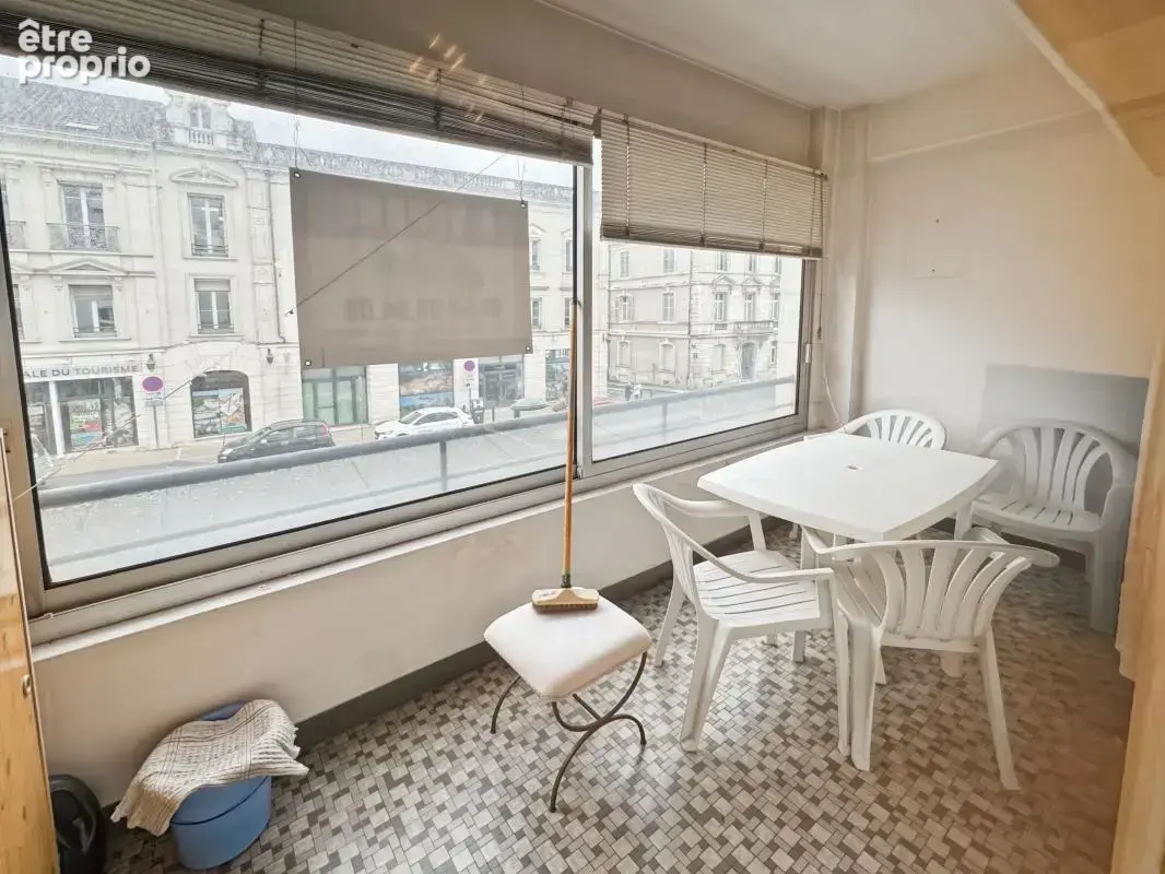 Appartement T4 lumineux 89 m² – Centre de Périgueux – Loggia – Ascenseur - photo 12