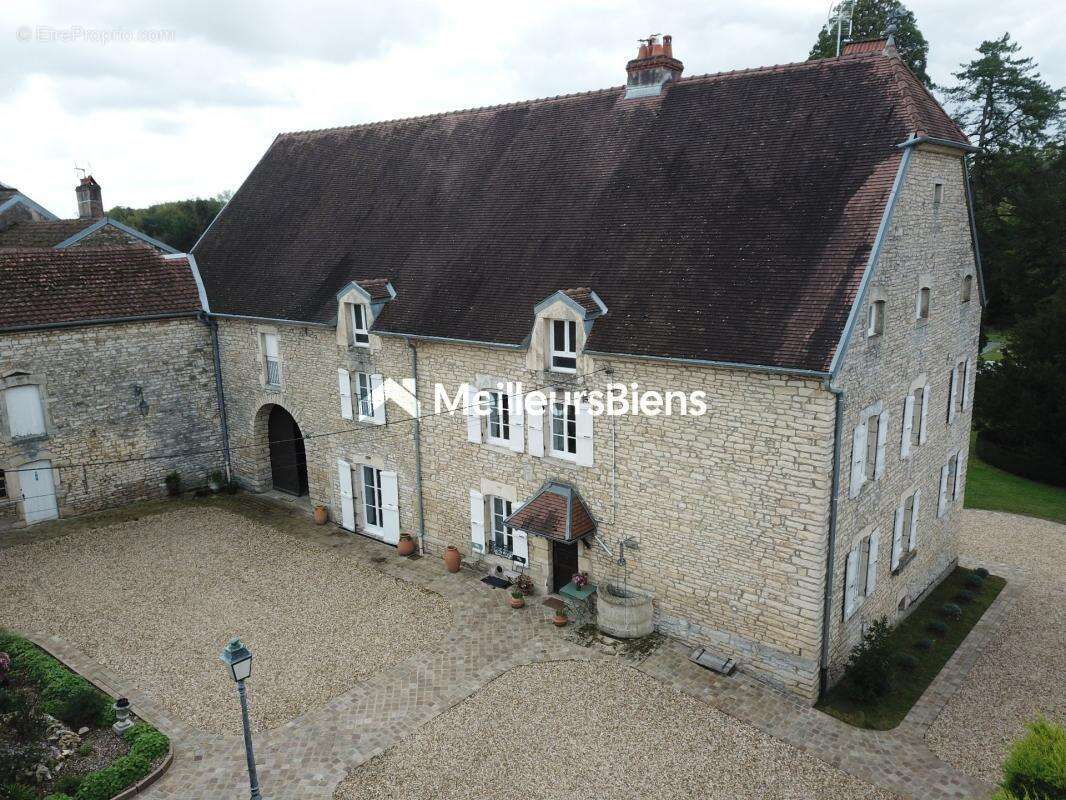 Maison à AUTREY-LES-GRAY
