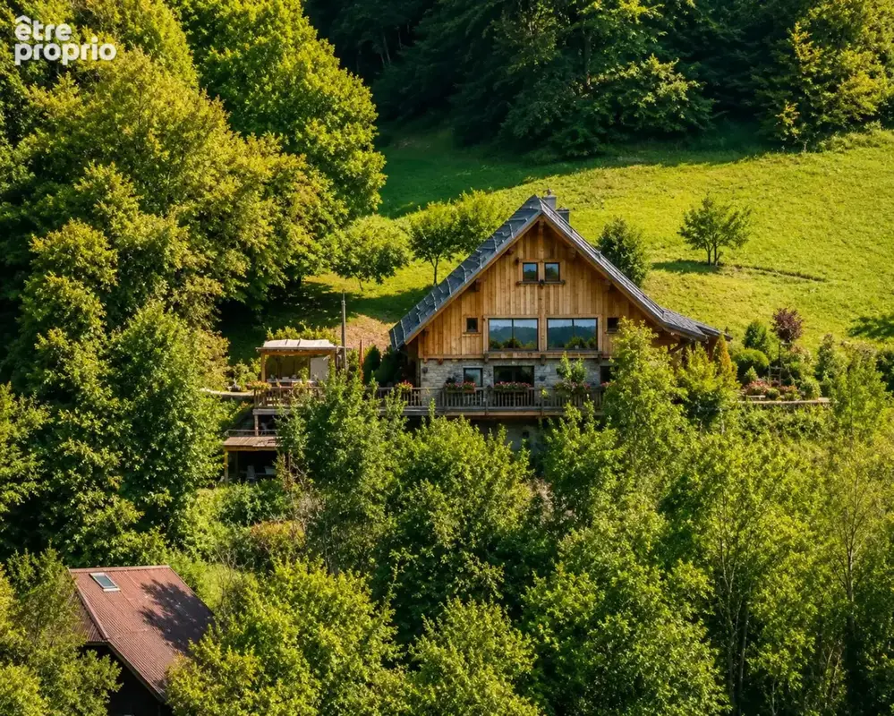 A vendre sur 2,4 ha en pleine nature 1 Chalet Rénové + 1 ancien chalet à réhabiliter - photo 28