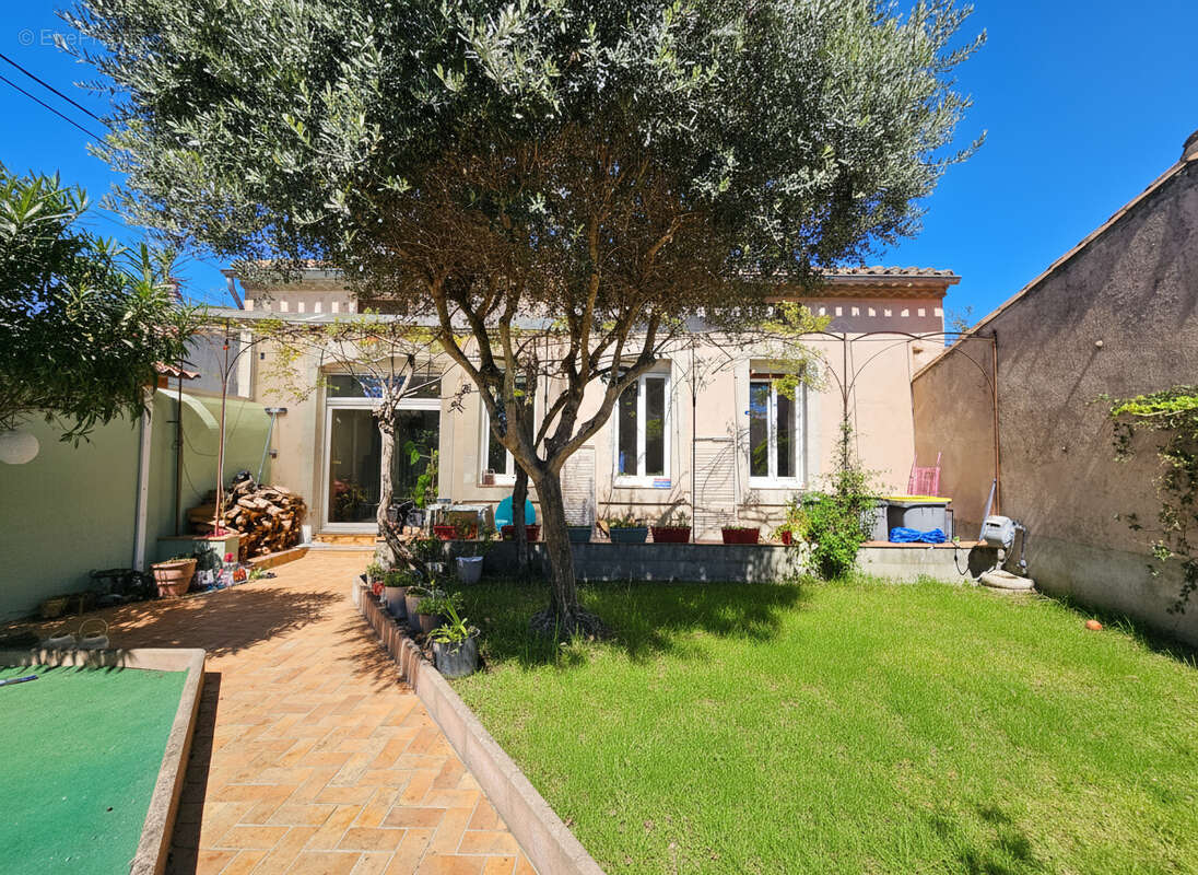 Quartier très recherché - maison 4 chambres, jardin, garage - photo 2