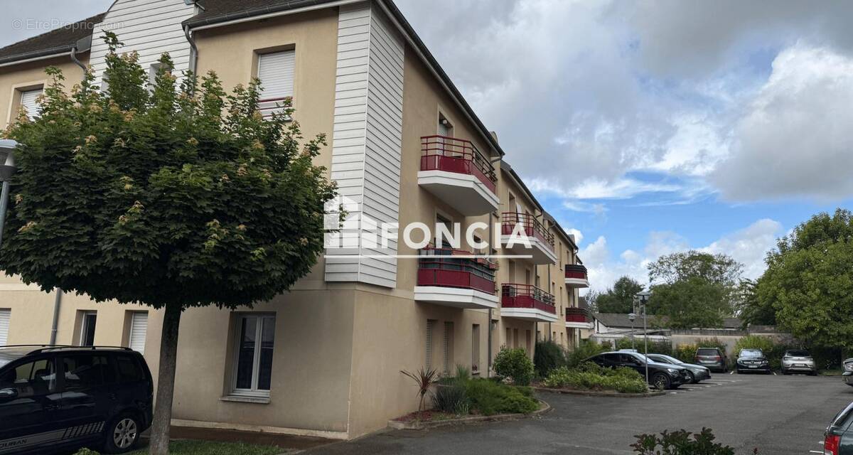 Appartement à LE THILLAY