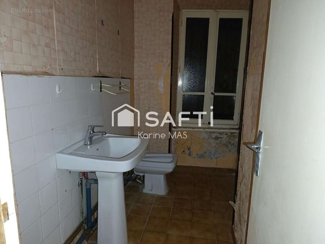 Maison 106 m² à Talairan  - photo 7