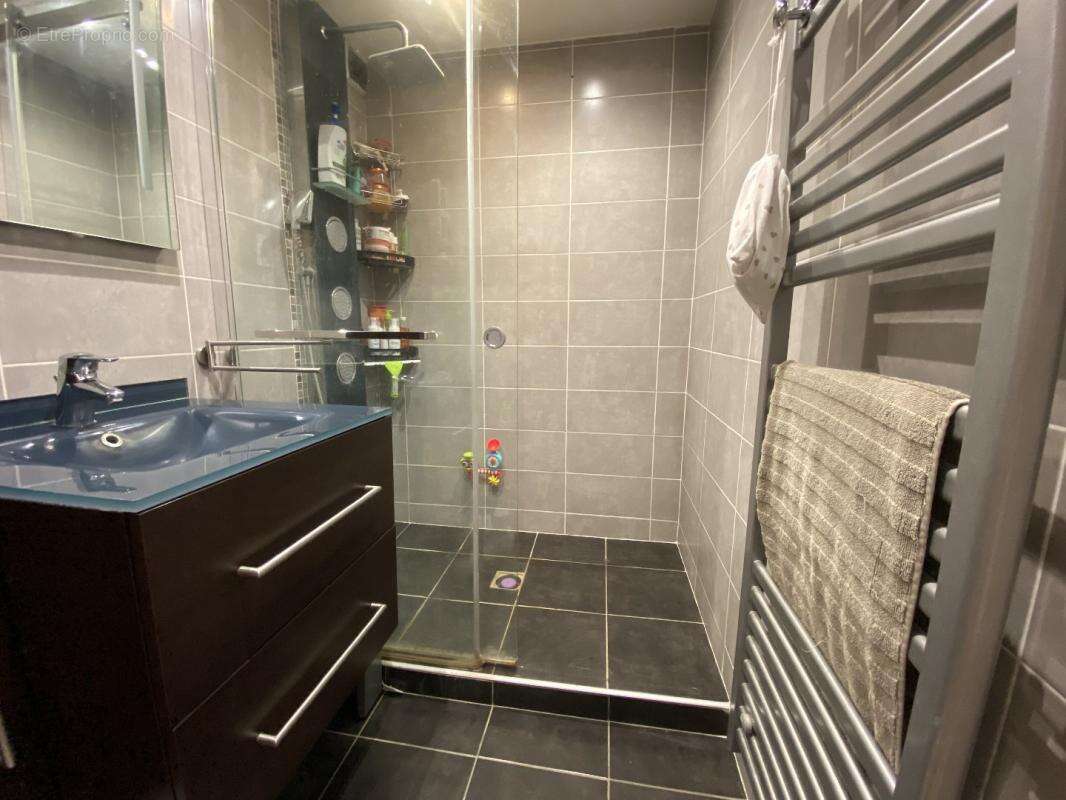 Appartement à VILLENEUVE-LOUBET